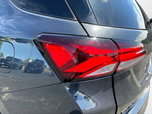 Used 2022 Chevrolet Equinox RS w/ LPO, Floor Liner Package FWD image 29