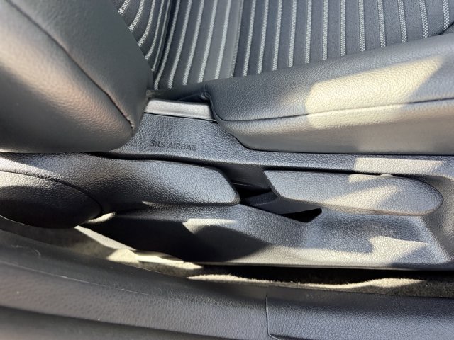 Used 2024 Toyota Camry SE FWD image 12