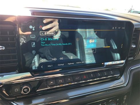 Used 2023 Chevrolet Silverado 1500 ZR2 w/ Technology Package image 6