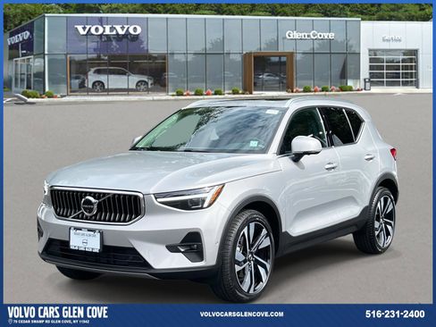 Certified 2025 Volvo XC40 B5 Ultra w/ Protection Package Premier image 2