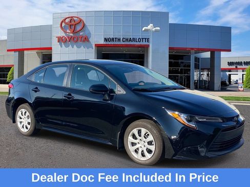 Used 2026 Toyota Corolla LE FWD image 1