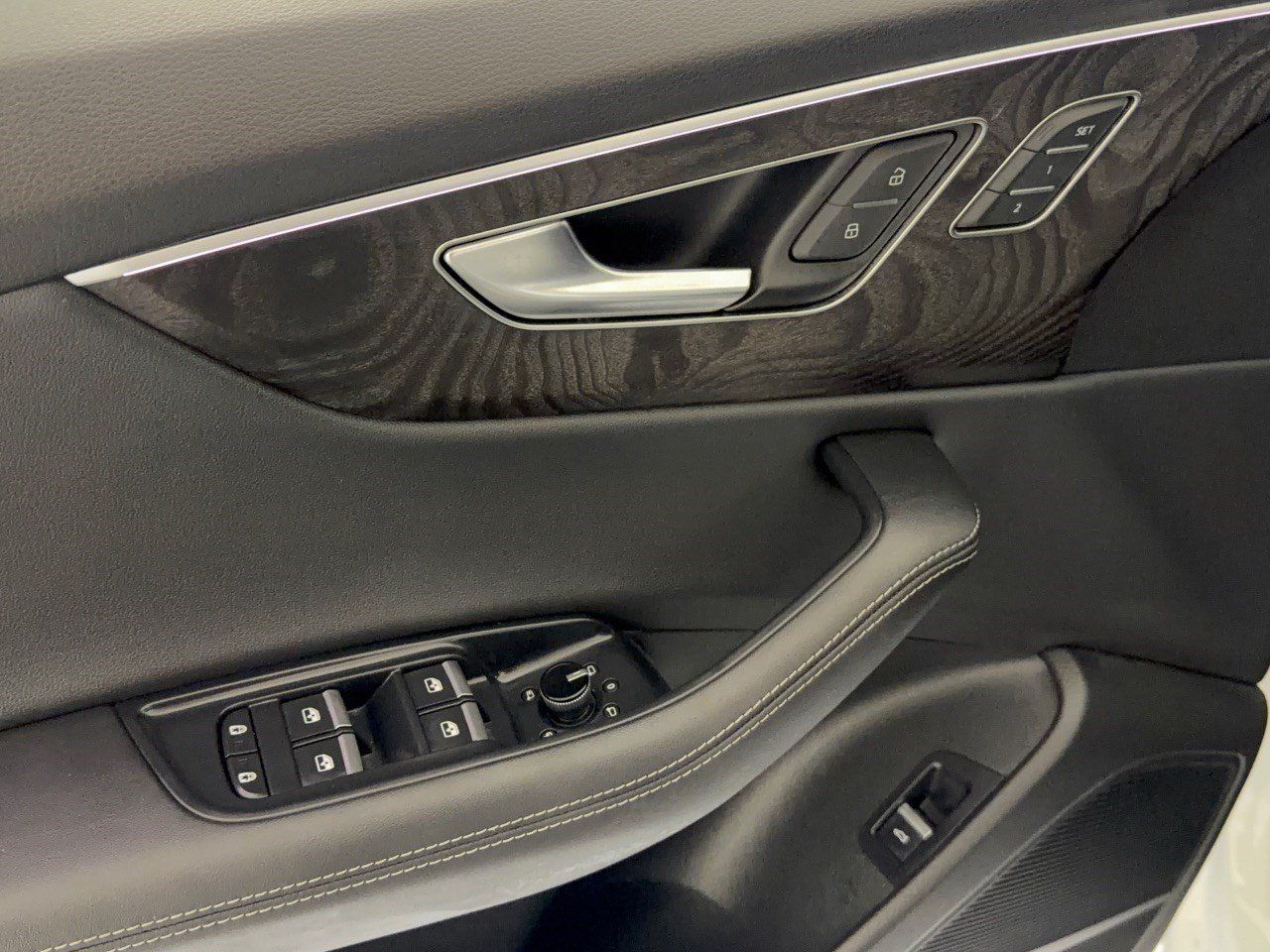 Used 2023 Audi Q8 Premium Plus AWD/4WD image 15