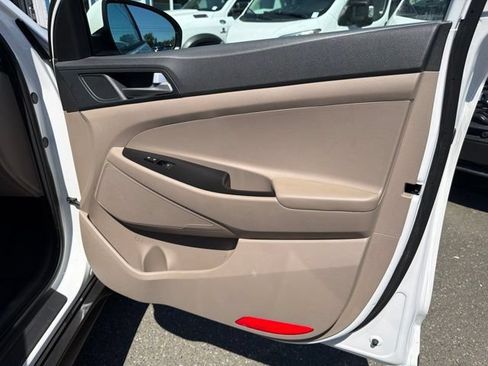 Used 2020 Hyundai Tucson SE AWD/4WD image 8