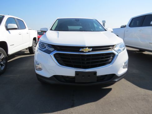 Used 2020 Chevrolet Equinox LT FWD image 3