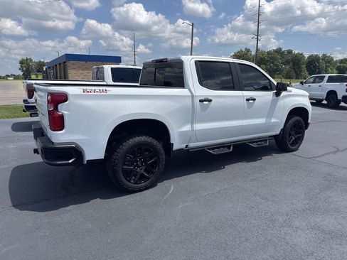 Used 2026 Chevrolet Silverado 1500 LT Trail Boss w/ Convenience Package II AWD/4WD image 2