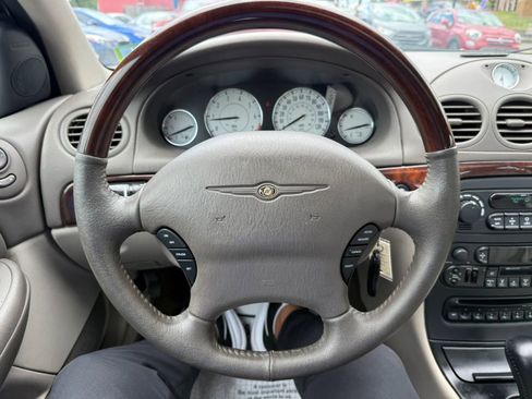 Used 2004 Chrysler 300M FWD image 28