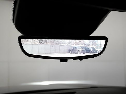 Used 2021 Cadillac Escalade Sport Platinum w/ LPO, ONYX Package image 28