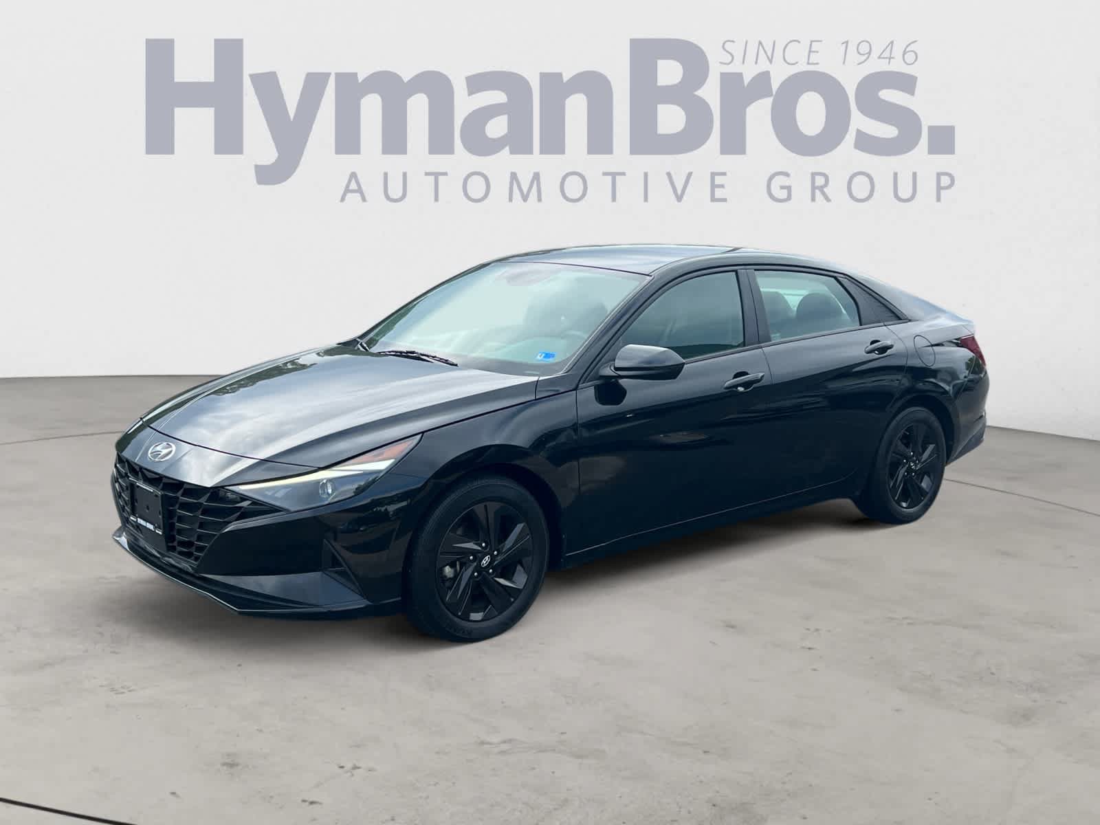 Used 2022 Hyundai Elantra SEL w/ Convenience Package FWD image 8