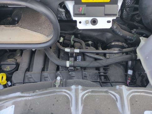 New 2025 RAM ProMaster 2500 w/ Quick Order Package 22G SLT image 22