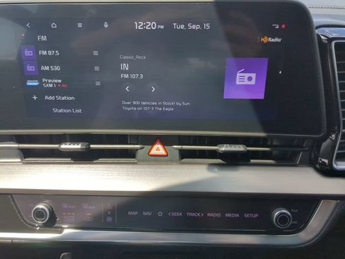 Used 2023 Kia Sportage EX FWD image 22