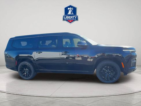 New 2026 Jeep Grand Wagoneer L Limited AWD/4WD image 4