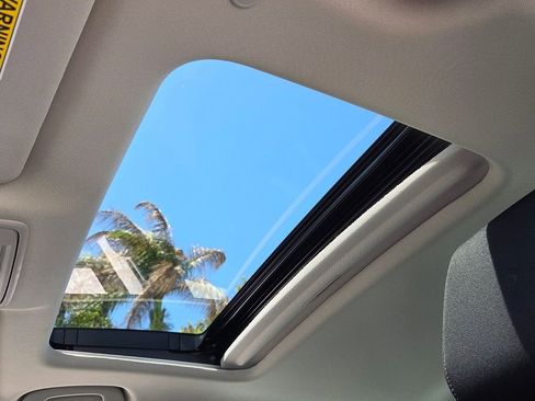 Certified 2023 Honda Accord EX image 21