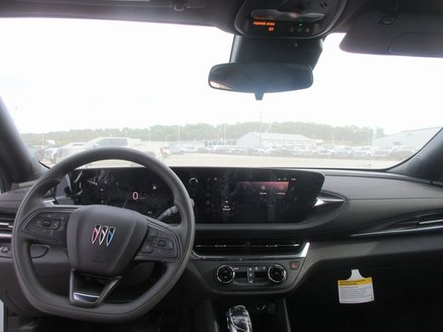 New 2026 Buick Envista Preferred image 15