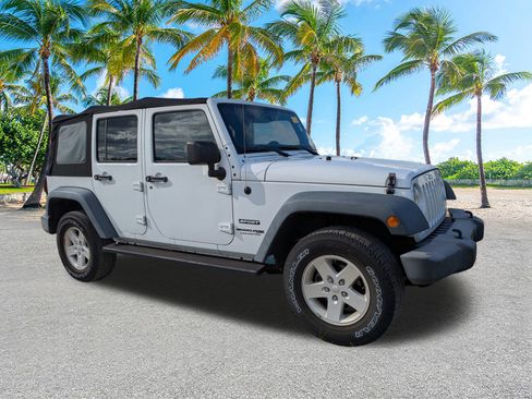 Used 2018 Jeep Wrangler Unlimited Sport S image 2