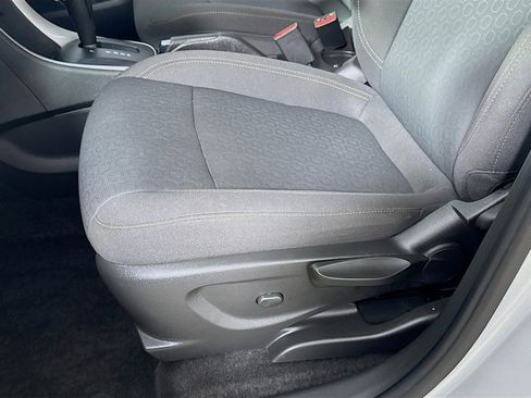 Used 2022 Chevrolet Trax LS w/ Tint and Cruise Package image 20