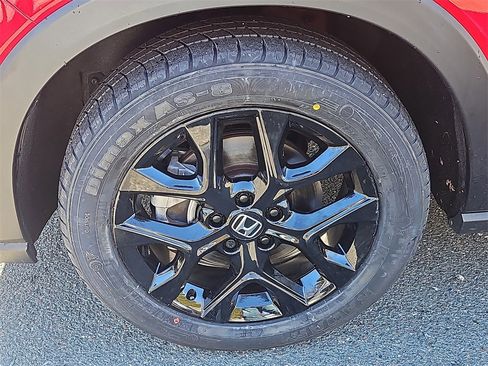 Certified 2024 Honda HR-V Sport image 7