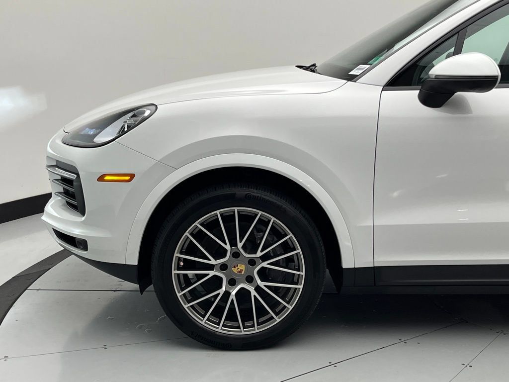Certified 2023 Porsche Cayenne AWD/4WD image 55