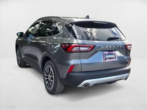 New 2025 Ford Escape SE image 8