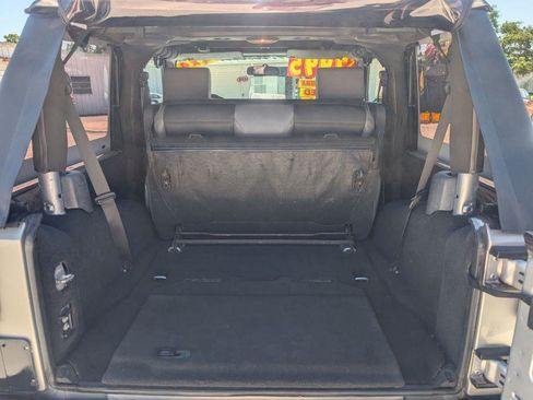 Used 2007 Jeep Wrangler X image 12