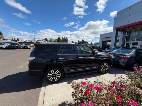 Used 2019 Toyota 4Runner Limited AWD/4WD image 7