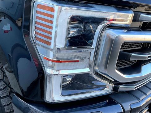 Used 2021 Ford F250 Platinum w/ FX4 Off-Road Package image 27