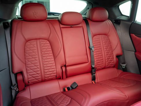 Used 2022 Maserati Levante Modena S image 40