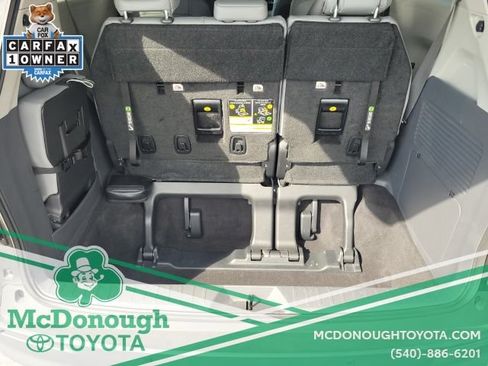 Used 2024 Toyota Sienna XLE FWD image 14