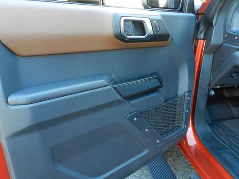 Used 2024 Ford Bronco Outer Banks image 31