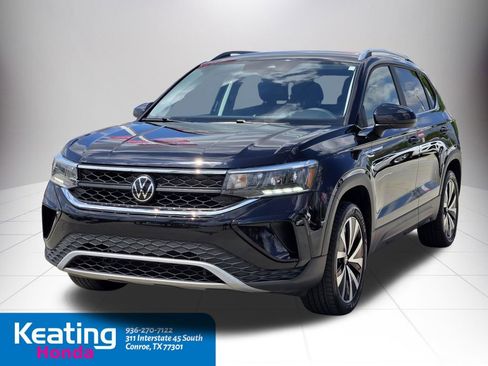 Used 2023 Volkswagen Taos SE image 4