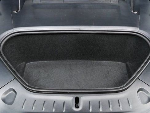 Used 2022 Tesla Model S image 32