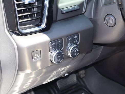 Used 2022 GMC Sierra 1500 Denali w/ Denali Reserve Package AWD/4WD image 25