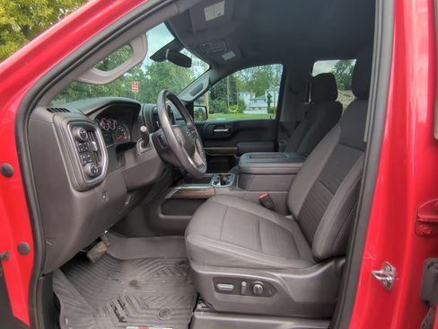 Used 2022 Chevrolet Silverado 1500 LT Trail Boss AWD/4WD image 13