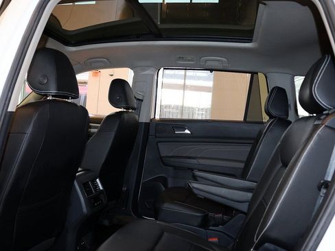 Used 2023 Volkswagen Atlas SEL image 39