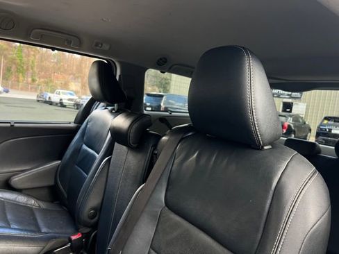 Used 2018 Toyota Sienna SE image 19