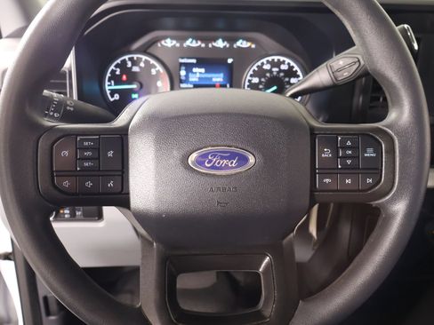 Used 2026 Ford F250 XL RWD image 3