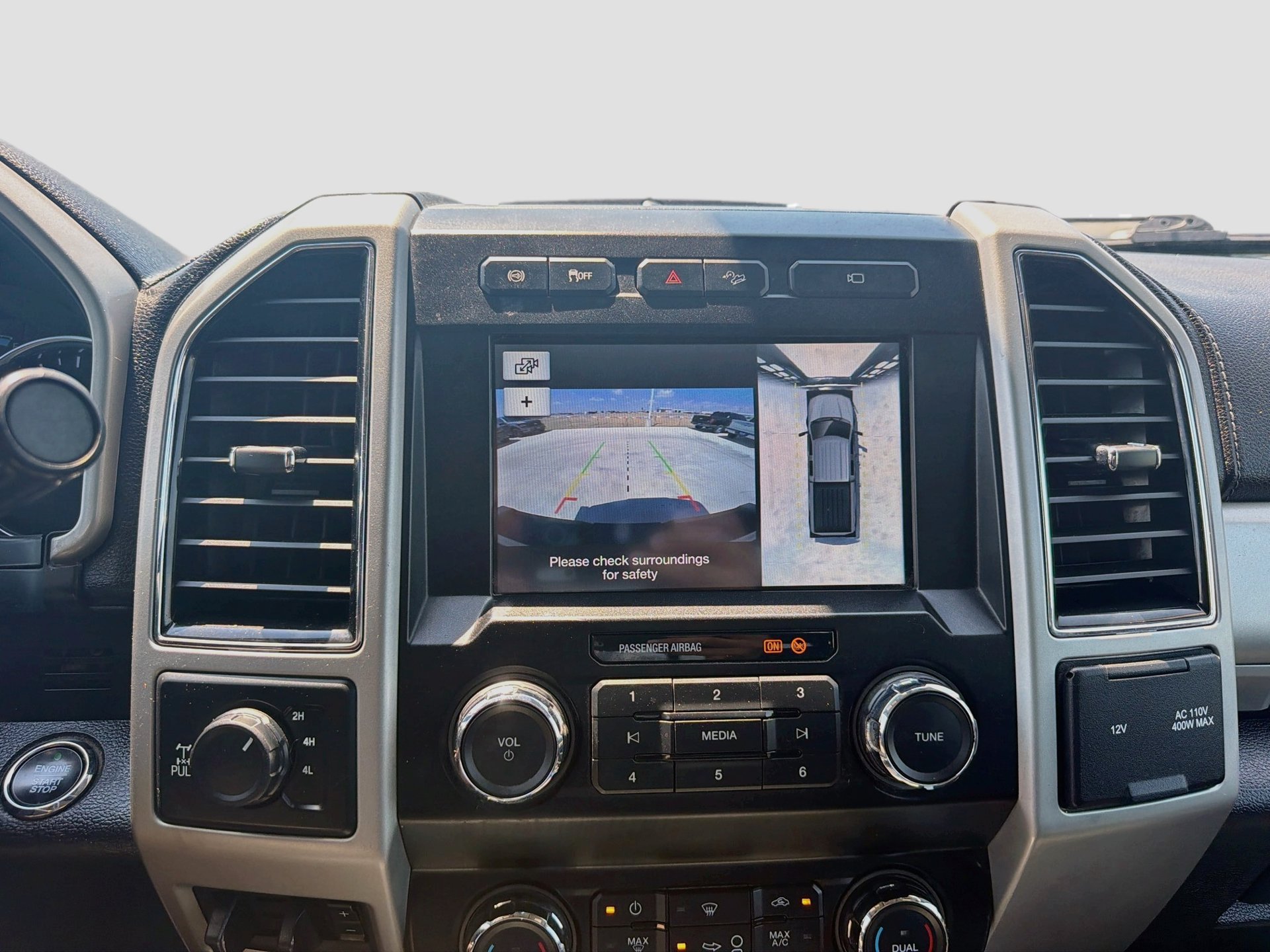 Used 2019 Ford F250 Lariat w/ Lariat Ultimate Package AWD/4WD image 17