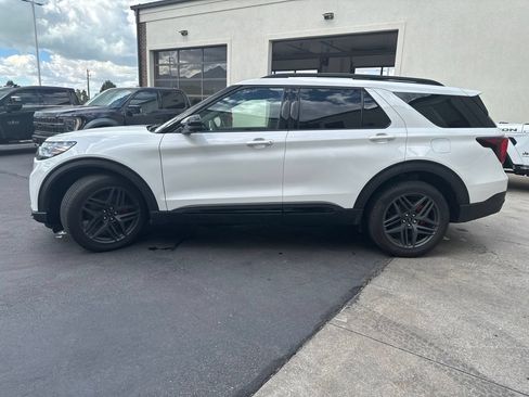 Used 2026 Ford Explorer ST w/ Sun And Sound Package AWD/4WD image 5
