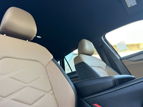 New 2026 Volkswagen Atlas Cross Sport SE image 15