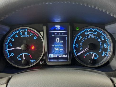 Used 2023 Toyota Tacoma TRD Off-Road AWD/4WD image 14
