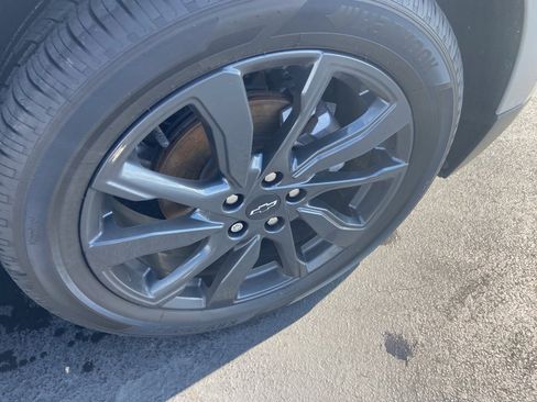 Certified 2022 Chevrolet Equinox RS w/ LPO, Floor Liner Package image 3