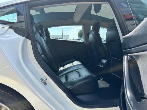 Used 2018 Tesla Model 3 Mid Range image 28