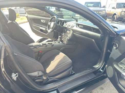 Used 2019 Ford Mustang Coupe image 20