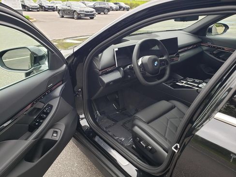 New 2027 BMW 530i xDrive w/ Premium Package AWD/4WD image 9