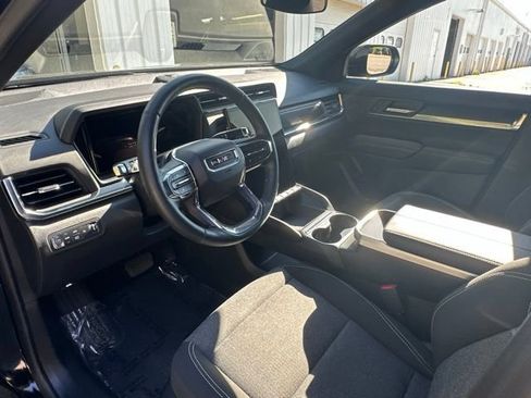Used 2025 GMC Terrain Elevation AWD/4WD image 38