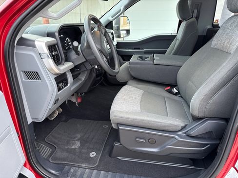 Used 2023 Ford F250 XLT image 12