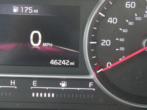 Certified 2021 Kia Sorento S image 30