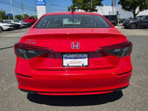 Used 2024 Honda Civic EX image 4