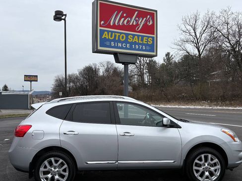 Used 2011 Nissan Rogue SV w/ SL Pkg image 1