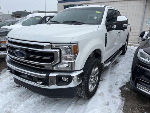 Used 2022 Ford F350 Lariat w/ Lariat Ultimate Package image 3
