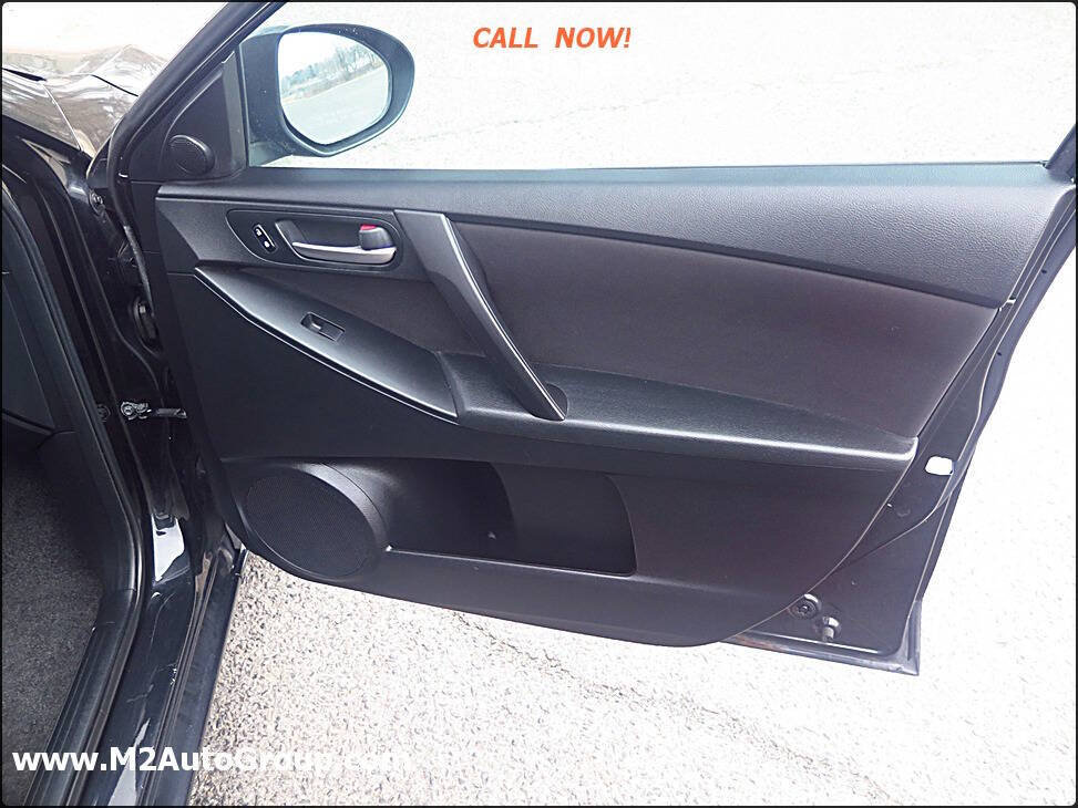 Used 2011 MAZDA MAZDA3 i Touring FWD image 31